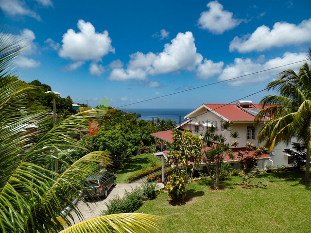 Property For Rent: Property For Rent Garden Court Apartment Richmond Hill Kingstown RefOVPR313